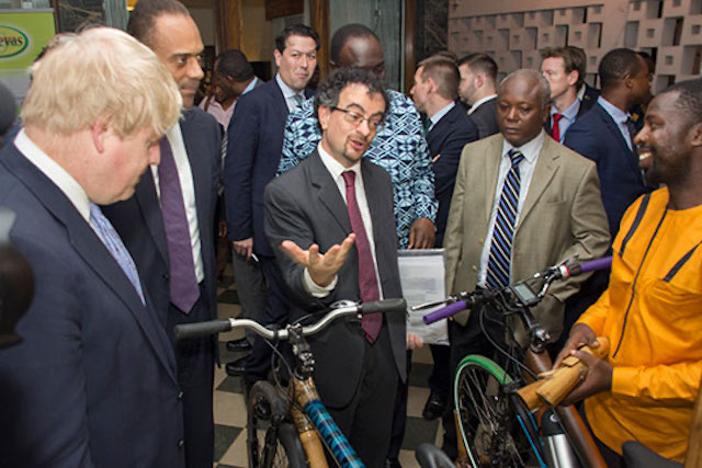 Boris Johnson meets the CEO of bamboo bicycle company Booomers International
