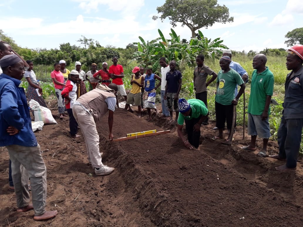 Farmers in Mozambique participate in a training.