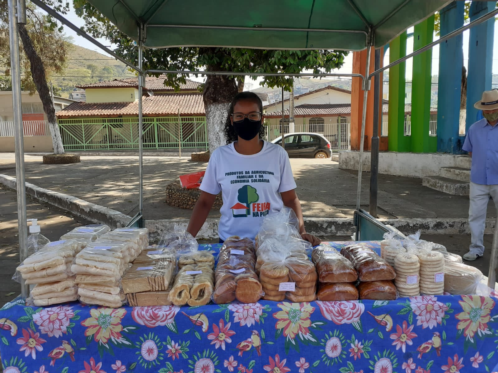 Mariana sells baked goods in her rural community in Brazil